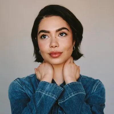 Auliʻi Cravalho profile