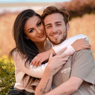 Austin and Lexi Shapiro profile