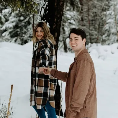 Victoria Sarton + Hayden & Arlo profile