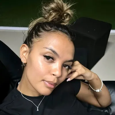 ᴀᴜᴛᴜᴍɴ ᴇʀɪɴ sɪᴍᴘsᴏɴ profile