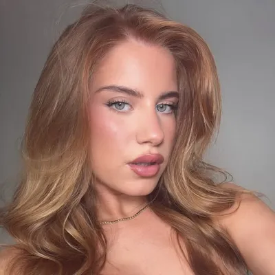 Ava Daniels profile