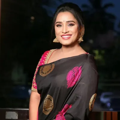 Santhiya r profile