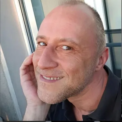 AvdH05 profile