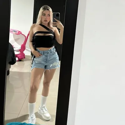 Daniela Luna profile