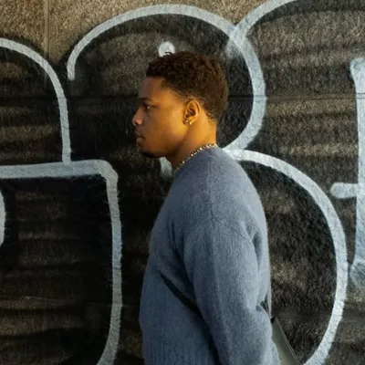 Avery Saffold profile