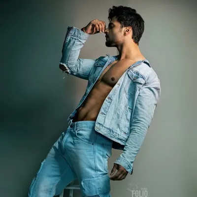 Aviee sharma profile