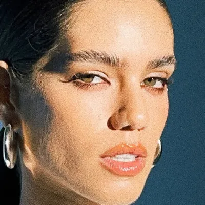ANNA ÁVILA profile