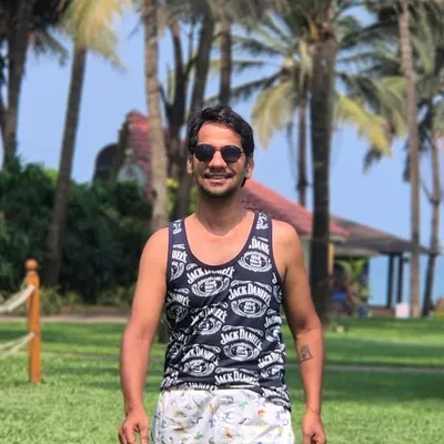 Avi shah profile