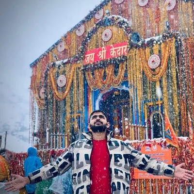 Avi Kandhari🔱 profile