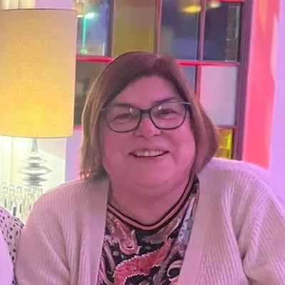 Christine Ax profile