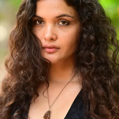 Ayesha Kapur profile