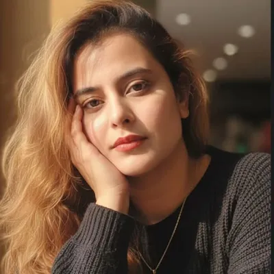Ayesha Khan profile