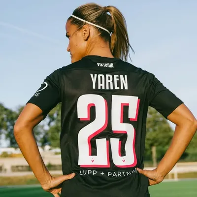 Aylin Yaren profile