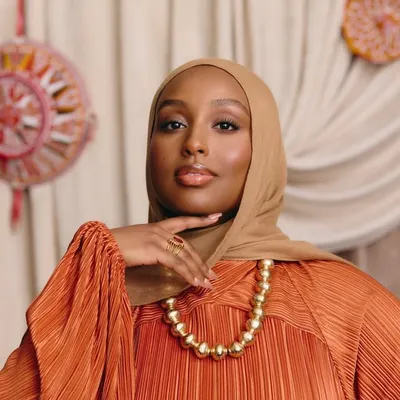 AYSHA HARUN profile