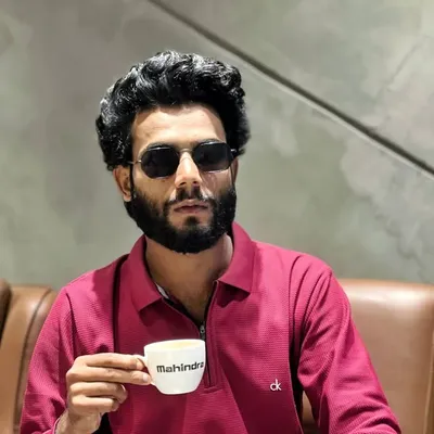 Mr Naved profile