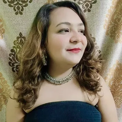 Ayushi Shrivastava profile