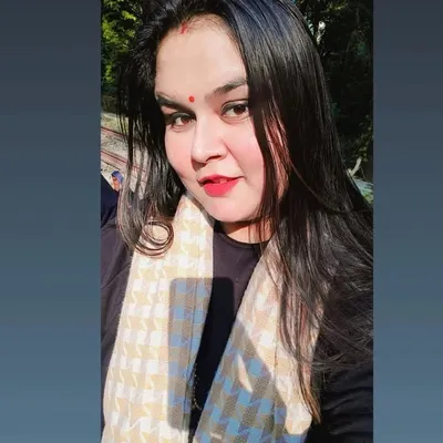 Ayushi Singh profile