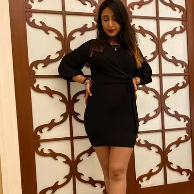 Ayushi profile