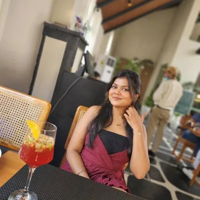 Ayushi Dass profile