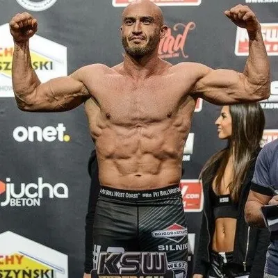 Aziz Karaoglu profile