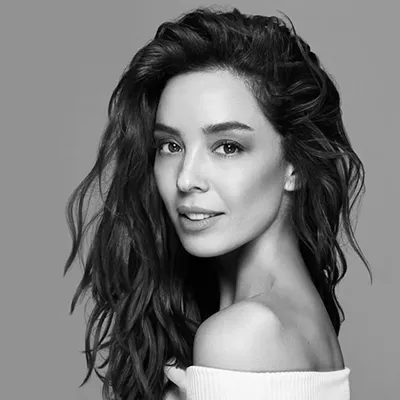 Azra Akın Koru profile