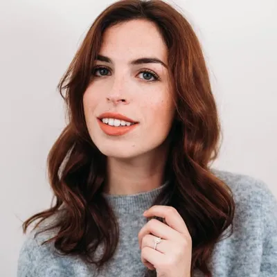 Capucine profile