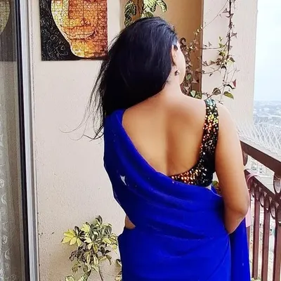 backless beauties shoutout profile