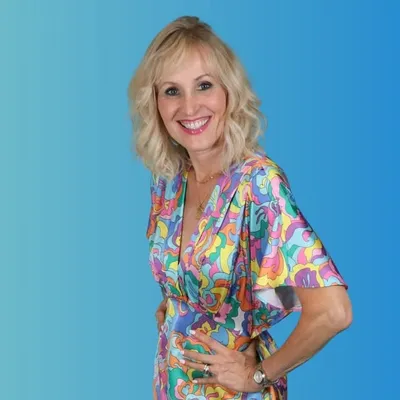 Dr. Diane Strachowski| Midlife + Relationships profile