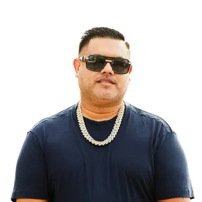 Shiva Siewharack profile