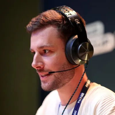 Lukas Hösch profile