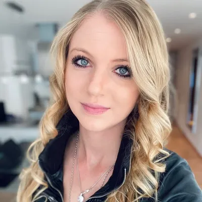 Steffi profile