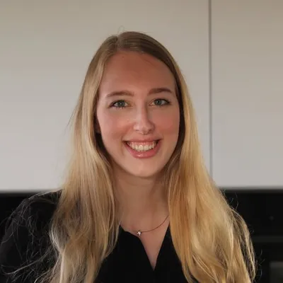 Julia Bakalorz profile