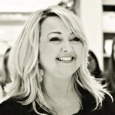 Angie Dudley | BAKERELLA profile