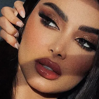 سارة و بدرية الأميري للمكياج🎗 profile