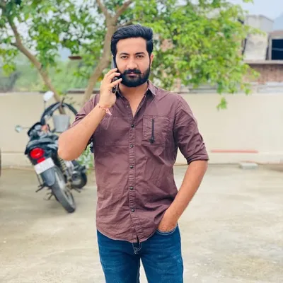 👑🦁Divyarajsinh Bhati 👑🦁😊THE_MAGNITYRE_DIYU😊 profile
