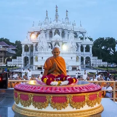 BAPS Swaminarayan Darshan😇 profile