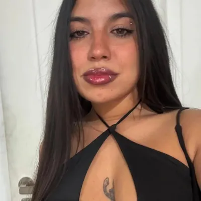 Brisa Arévalo profile