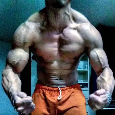 龙龍 profile