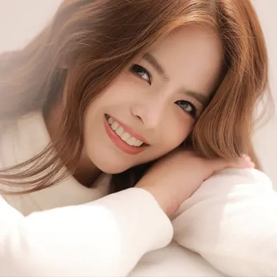 Bea Binene profile