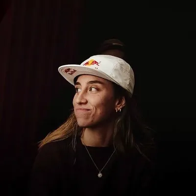 Bea González profile