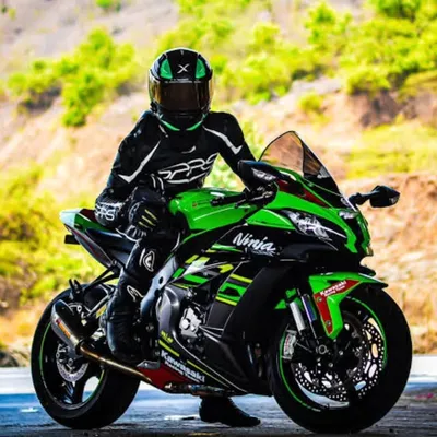Bikers clips profile