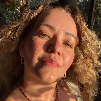 Beatrice Valenzuela profile