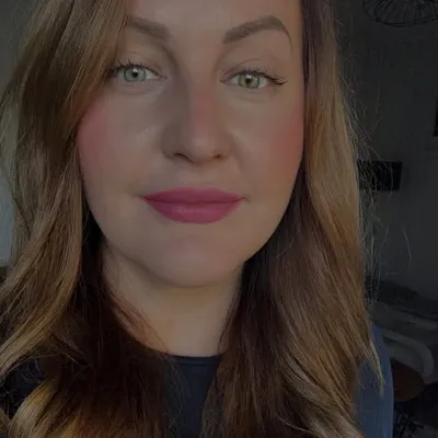 Beatrix Niedermüller profile