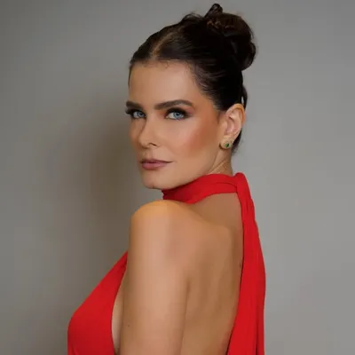 Beatriz Barhouch profile