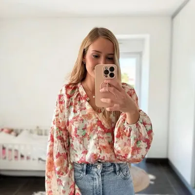 Océane 🦋 profile