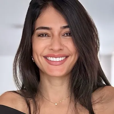 Karla Mendonça profile