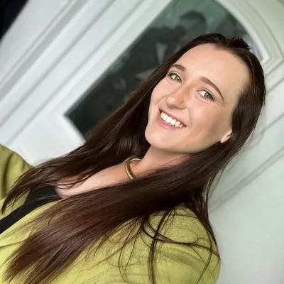 Becca ๐ profile
