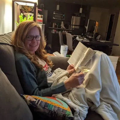 Becky | Bmore & books profile