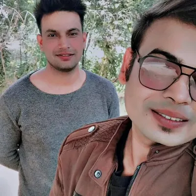 Maulik Aghera ๐ค profile