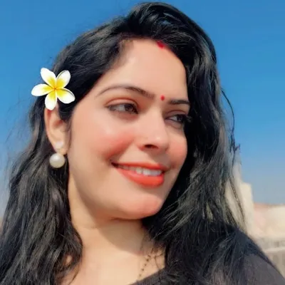 Poonam Tiwari profile